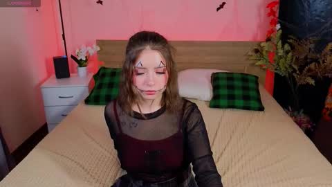 _amelia_shine_ online show from October 2025 11:00:02 AM