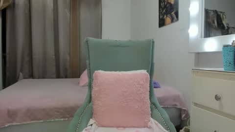 Analia online show from April 2026 02:51:02 AM