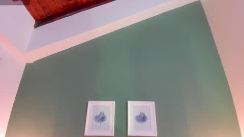 Snapshot of _anavictoria_ chatting on October 2025 12:05:01 PM Ana Victoria online show from October 2025 12:05:01 PM