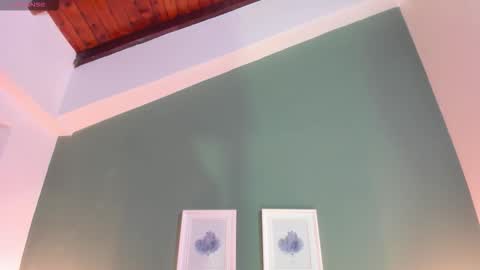 Snapshot of _anavictoria_ chatting on November 2025 12:23:02 PM Ana Victoria online show from November 2025 12:23:02 PM