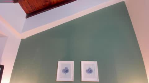 Snapshot of _anavictoria_ chatting on November 2025 06:21:02 PM Ana Victoria online show from November 2025 06:21:02 PM