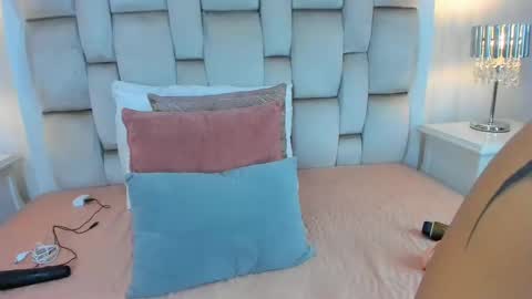 Angel Azul online show from December 2024 11:51:02 AM