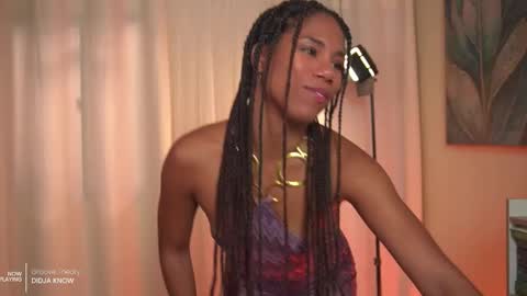 Snapshot of _angeleyes chatting on September 2025 10:12:01 PM Angie - online show from September 2025 10:12:01 PM