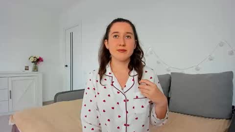 Anna online show from September 2025 10:59:02 AM