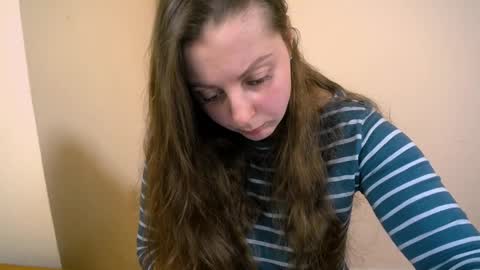 Anna online show from January 2025 10:27:01 AM