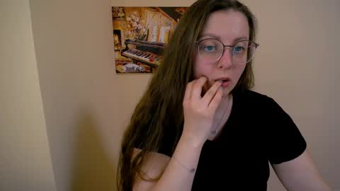 Anna online show from March 2025 10:26:02 AM