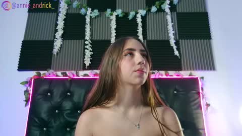 Annie Andrick online show from March 2026 01:07:02 PM