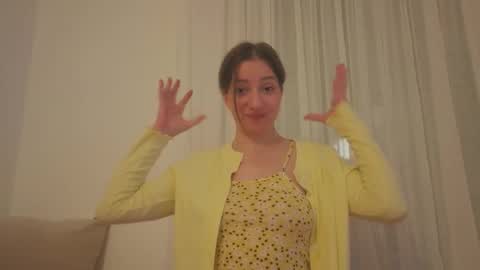 Anna online show from October 2025 08:42:01 PM