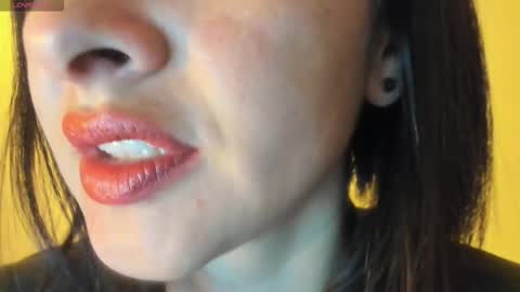 antonia online show from October 2025 10:25:01 AM