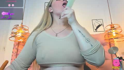 _antonella_11 online show from February 2026 09:00:02 PM