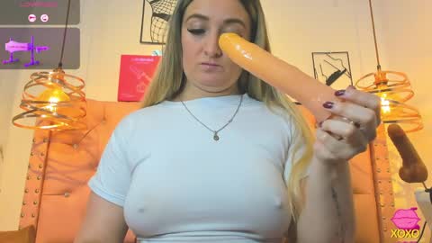 _antonella_11 online show from March 2026 10:21:02 PM