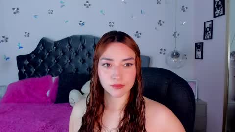 antonnela online show from February 2025 01:33:02 PM