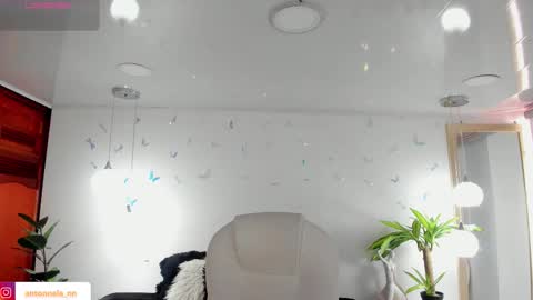 antonnela online show from March 2026 02:43:01 PM