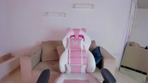 Snapshot of _april_smith_ chatting on October 2025 12:12:02 PM online show from October 2025 12:12:02 PM