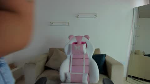 Snapshot of _april_smith_ chatting on October 2025 12:09:02 PM online show from October 2025 12:09:02 PM