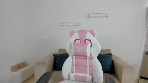 Snapshot of _april_smith_ chatting on November 2025 12:27:02 PM online show from November 2025 12:27:02 PM