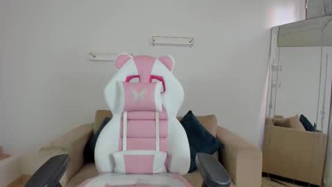 Snapshot of _april_smith_ chatting on November 2025 12:15:02 PM online show from November 2025 12:15:02 PM