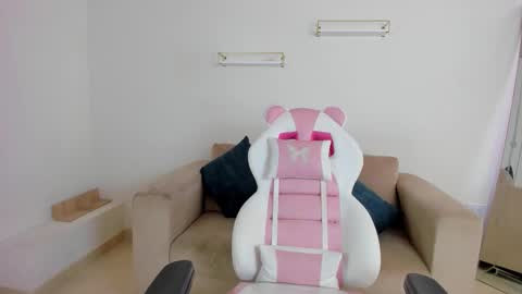 Snapshot of _april_smith_ chatting on November 2025 12:16:01 PM online show from November 2025 12:16:01 PM