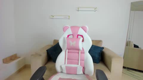 Snapshot of _april_smith_ chatting on January 2026 12:09:02 PM online show from January 2026 12:09:02 PM