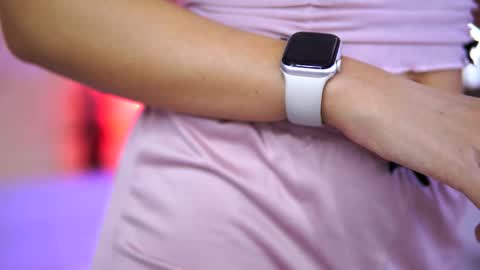 Arielle online show from December 2025 08:30:01 AM