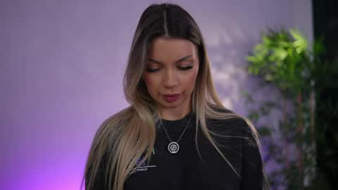 Arielle online show from April 2026 05:29:02 AM