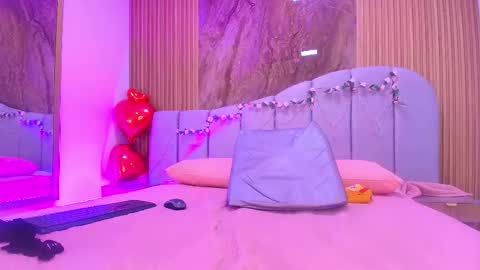 Arlet online show from March 2026 03:11:01 AM