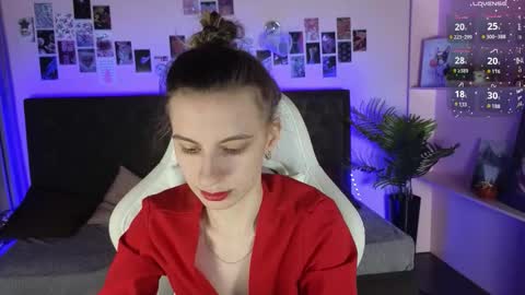 _ash_leyy_ online show from February 2026 01:57:02 AM
