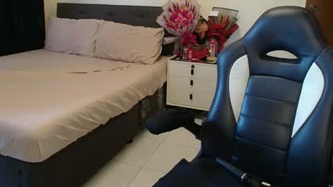 Snapshot of _ashley27 chatting on February 2026 12:07:01 AM Angie online show from February 2026 12:07:01 AM