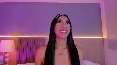 Ashly online show from April 2026 10:37:02 PM