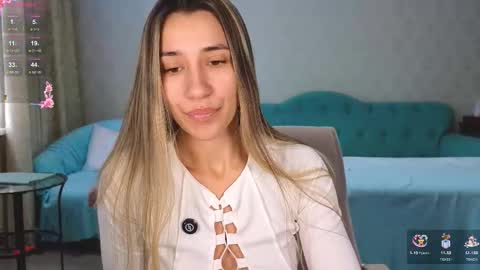 _aura_18 online show from March 2026 04:18:01 AM