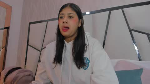 Aura online show from February 2026 03:04:02 AM