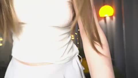 Snapshot of _aurora_lane chatting on July 2026 12:29:02 PM _aurora_lane online show from July 2026 12:29:02 PM