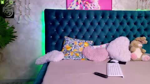  AzzaLee  online show from June 2026 05:42:01 AM