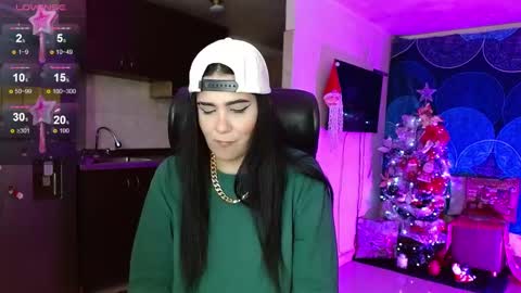 Snapshot of _babyfantasy_ chatting on December 2024 11:02:01 PM You Baby online show from December 2024 11:02:01 PM