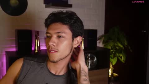 Snapshot of _billy_j chatting on December 2024 12:50:02 AM BILLY online show from December 2024 12:50:02 AM