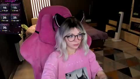 Snapshot of _black_fox__ chatting on July 2026 10:52:01 PM Olivia Subscribe to my Fansly - online show from July 2026 10:52:01 PM