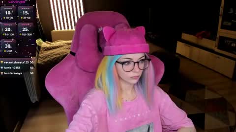 Snapshot of _black_fox__ chatting on August 2026 11:17:01 PM Olivia Subscribe to my Fansly - online show from August 2026 11:17:01 PM
