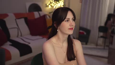 Lili online show from December 2024 09:20:01 PM