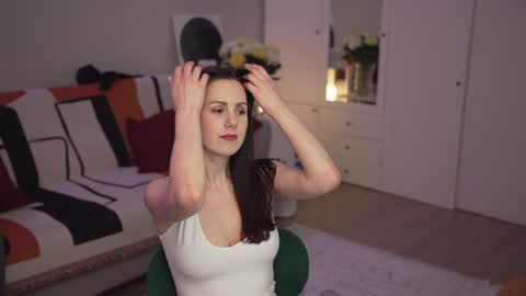 Lili online show from January 2025 09:18:02 PM