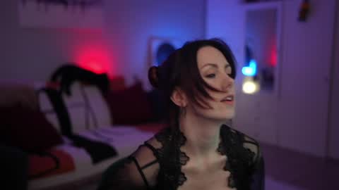 Lili online show from February 2026 05:44:02 AM