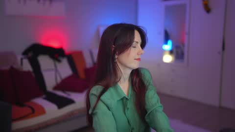 Lili online show from February 2026 06:26:01 AM