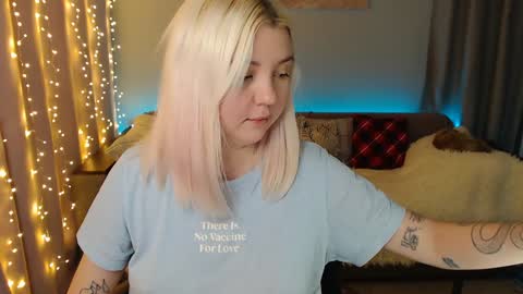 Elizabeth online show from December 2024 03:47:02 AM