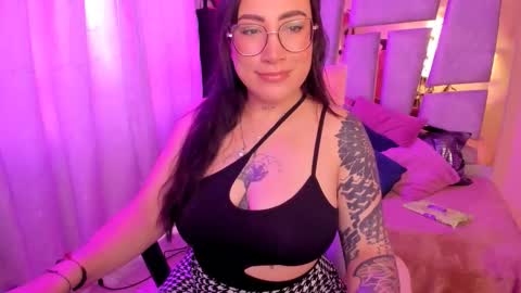 Snapshot of _briigite chatting on October 2025 02:04:02 PM Angie  Independent model online show from October 2025 02:04:02 PM