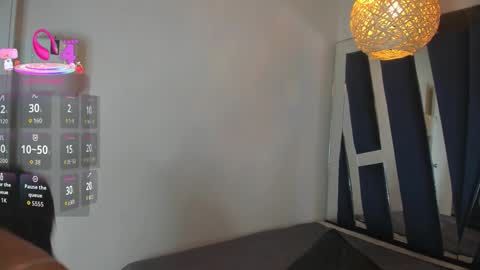 Candy online show from November 2025 04:20:02 PM