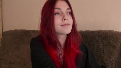 Caroline online show from November 2025 01:06:02 PM