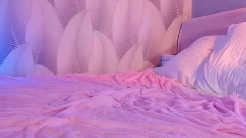 Snapshot of _ccrystaa_ chatting on March 2025 08:23:02 AM Christina Chris online show from March 2025 08:23:02 AM