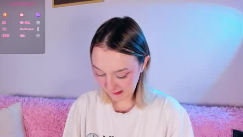 Snapshot of _ccrystaa_ chatting on November 2025 08:24:01 AM Christina Chris online show from November 2025 08:24:01 AM