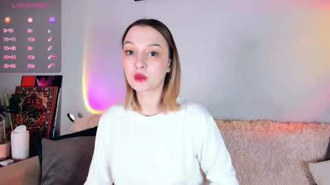 Snapshot of _ccrystaa_ chatting on November 2025 06:13:01 AM Christina Chris online show from November 2025 06:13:01 AM