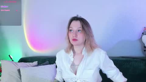 Snapshot of _ccrystaa_ chatting on December 2025 03:47:02 AM Christina Chris online show from December 2025 03:47:02 AM