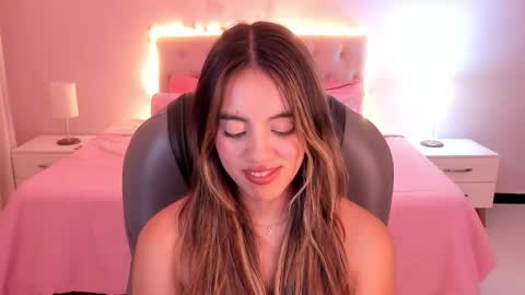 Snapshot of _charlotte_evans_2 chatting on February 2026 01:15:02 AM Charlote online show from February 2026 01:15:02 AM